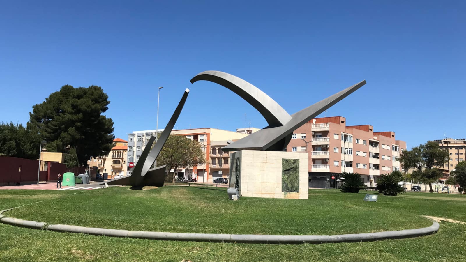 Large public art sculpture in roundabout